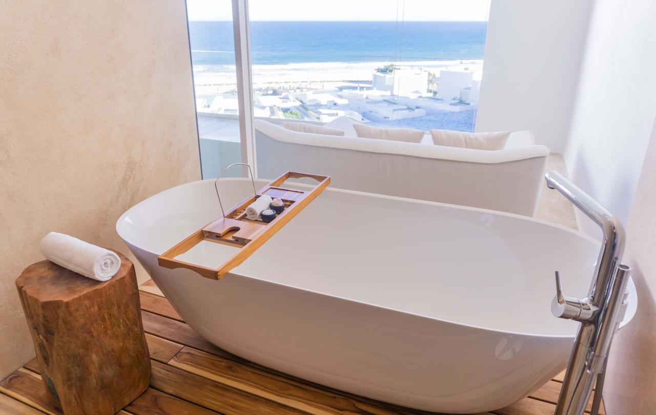 los cabos soaking tub in bathroom