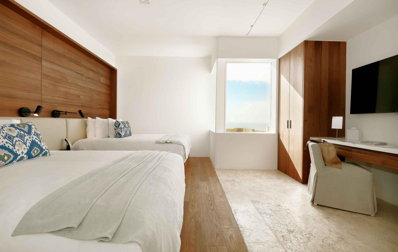 los cabos two queen beds bedroom