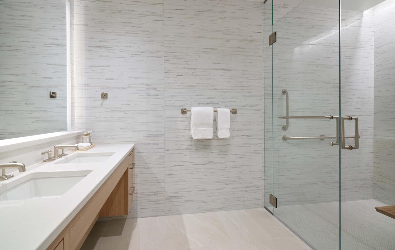 circque two bedroom premium residence ada bathroom