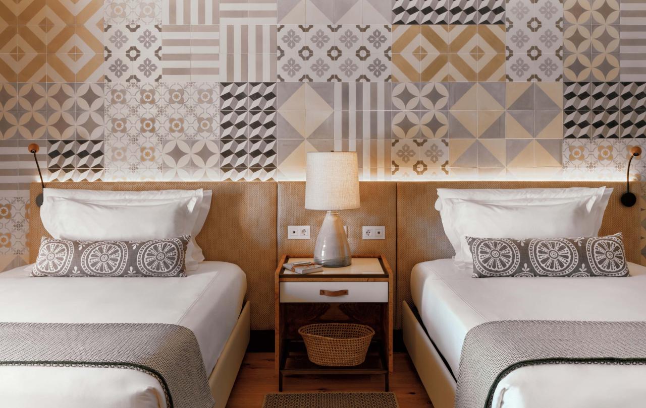 Bedroom with two queen beds