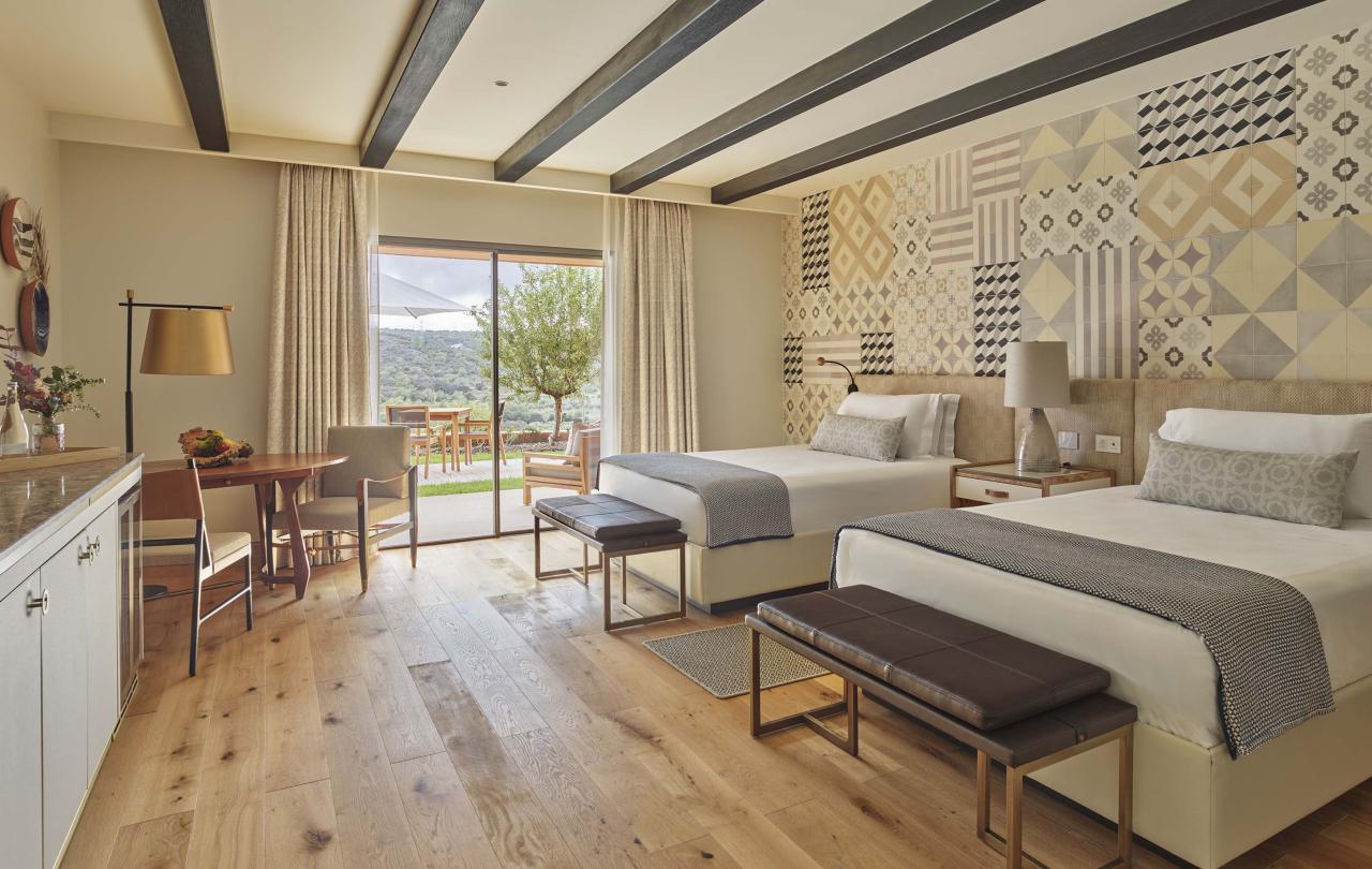 Bedroom with two queen beds