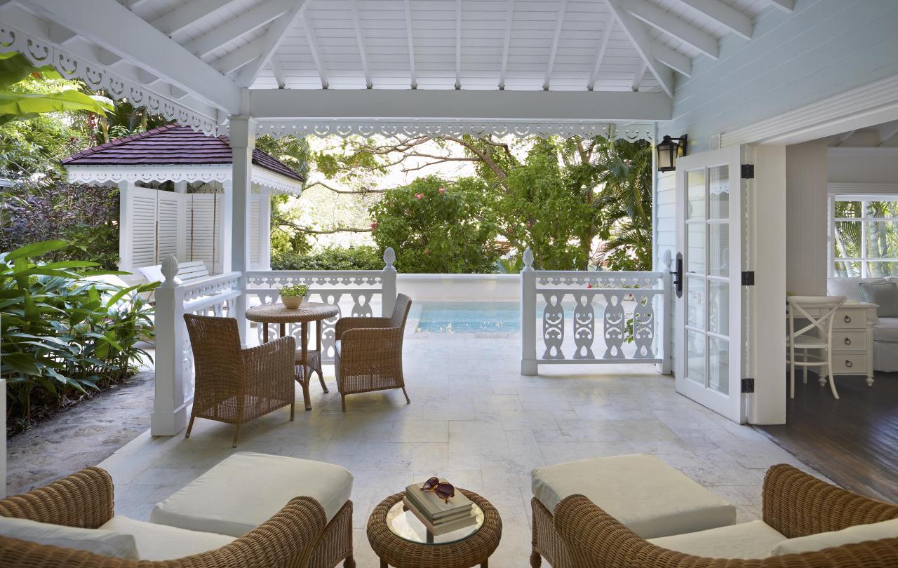 covered patio with ample seating options