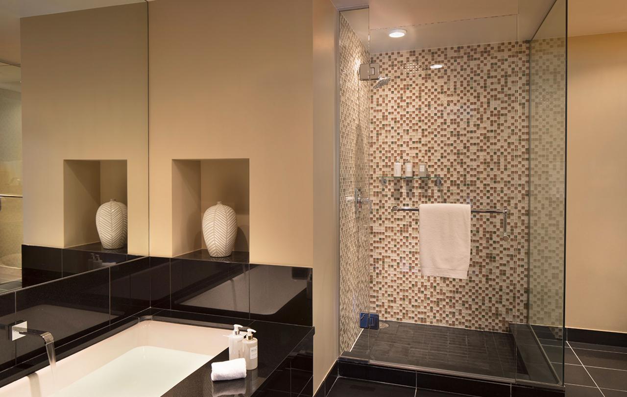 Viceroy-snowmass-pinnacle-studio-residence-bathroom