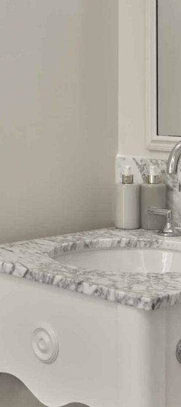 A single sink vanity in a city view king room at Viceroy Santa Monica