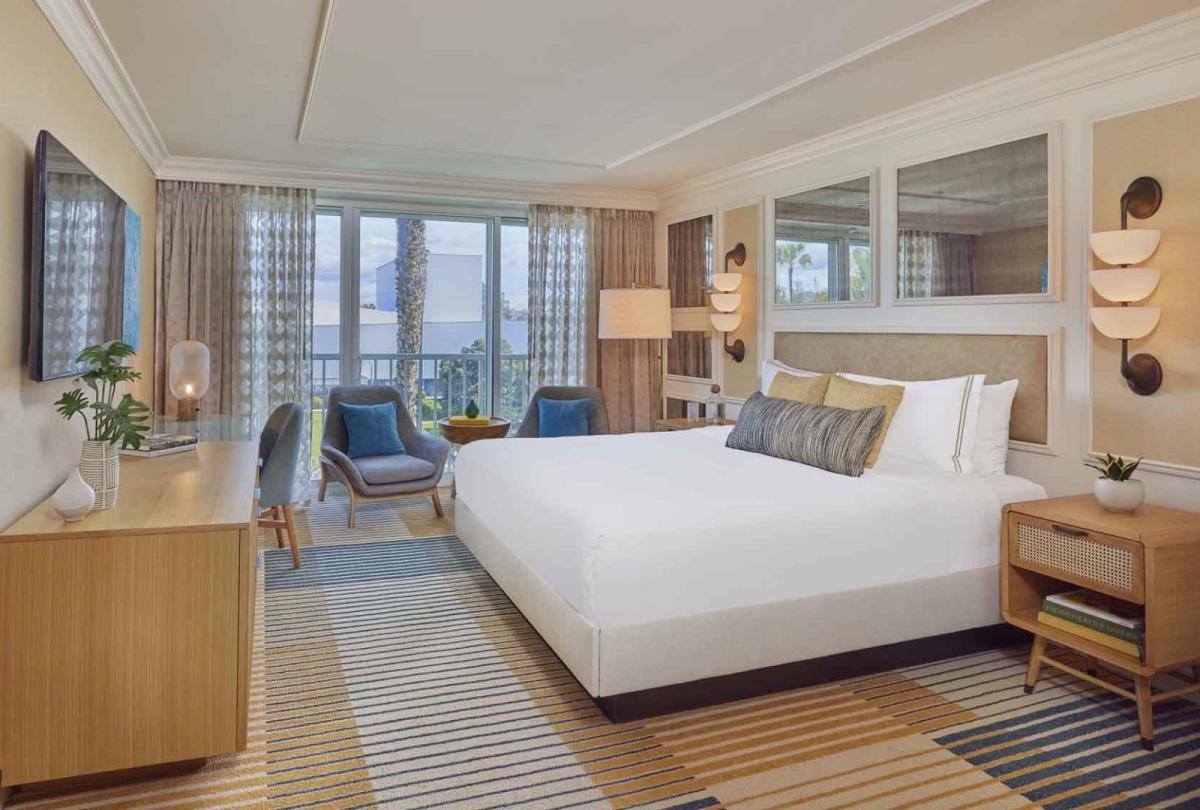 A king bed and and large space in a city view king room at Viceroy Santa Monica