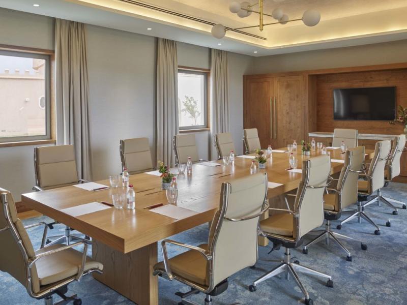 Oliveira / Olive Tree Boardroom